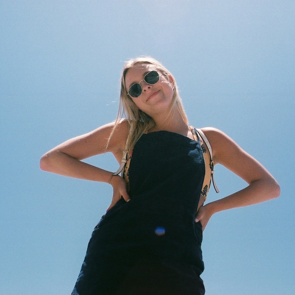 Meet your Posher, Claire